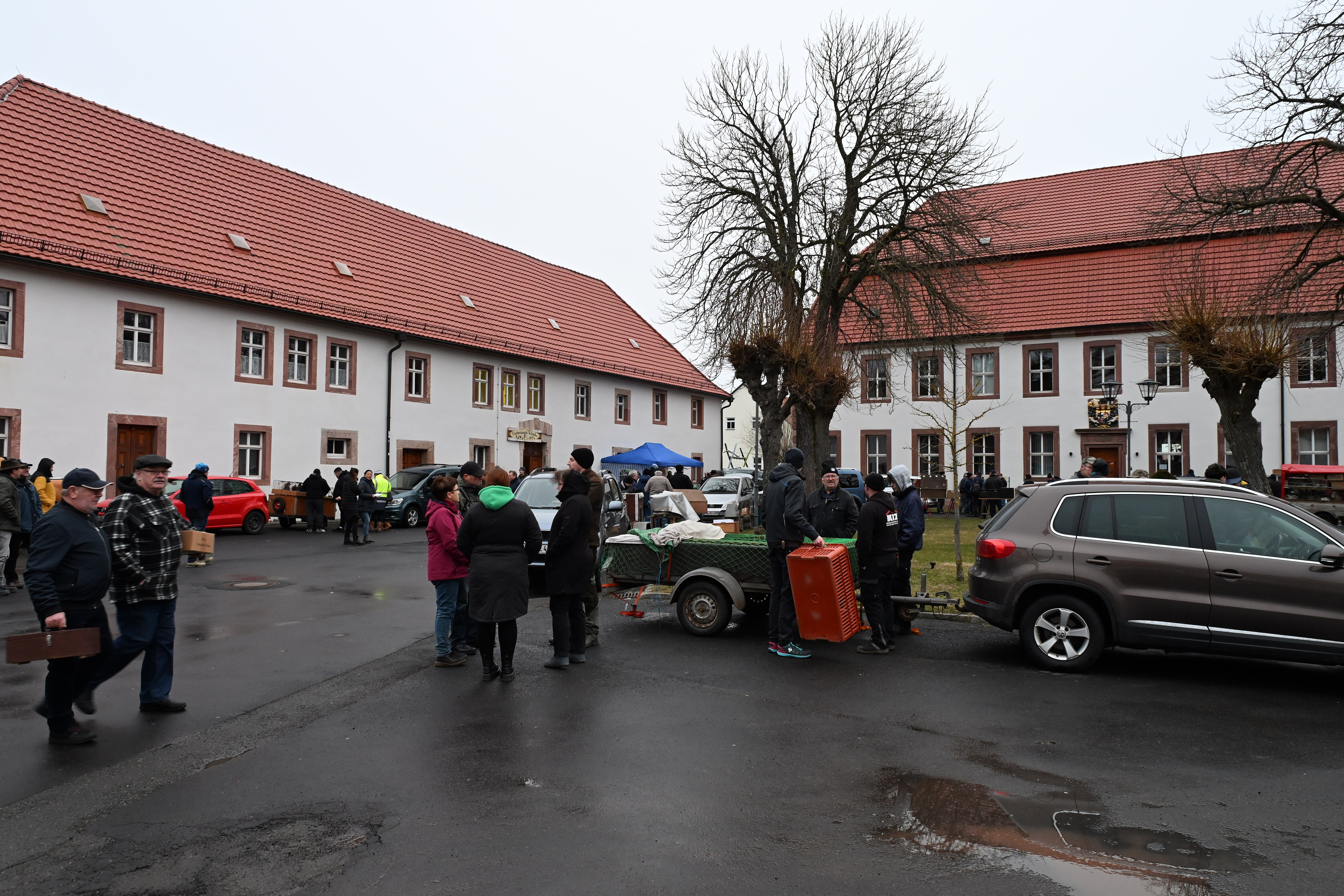 Seit Januar 2025 ist das Dermbacher Schloss Veranstaltungsort für den traditionellen Dermbacher Taubenmarkt. Foto: Andreas Mötzung